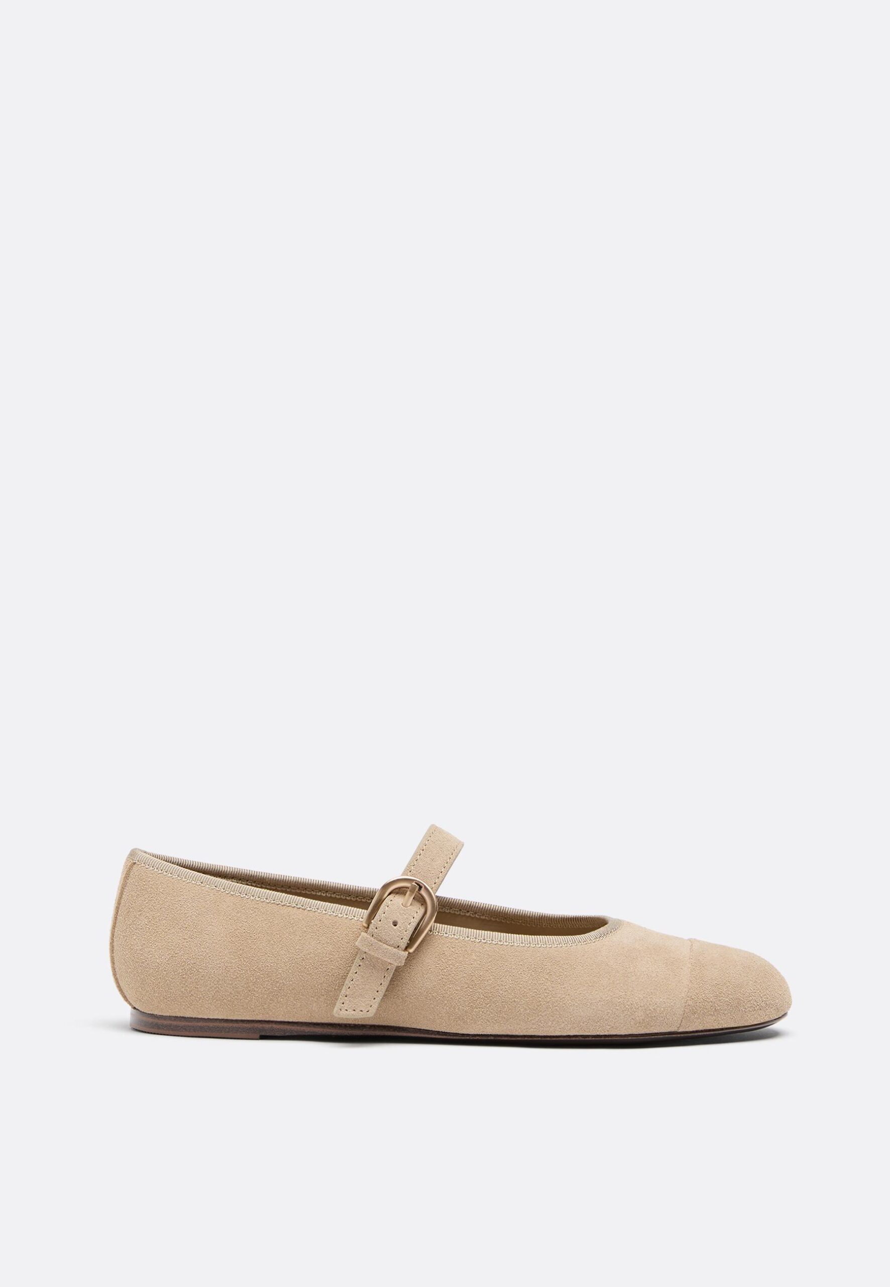 Stradivarius Δερμάτινες Μπαλαρίνες Με Μύτη Μπεζ 40 – €17.99 | Stradivarius